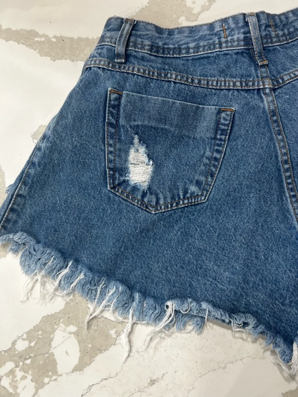 Goondy trendy distressed